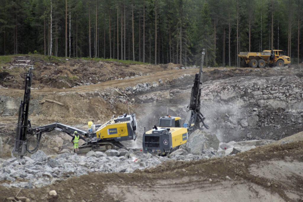 Borrning med Epiroc-riggar