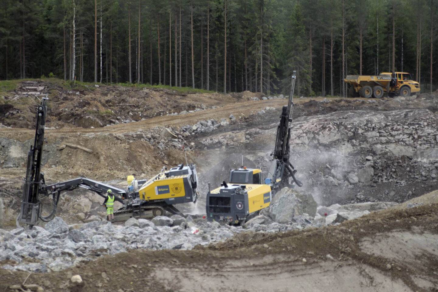 Borrning med Epiroc-riggar